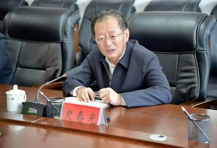 铁力市委书记史春光_副本.jpg