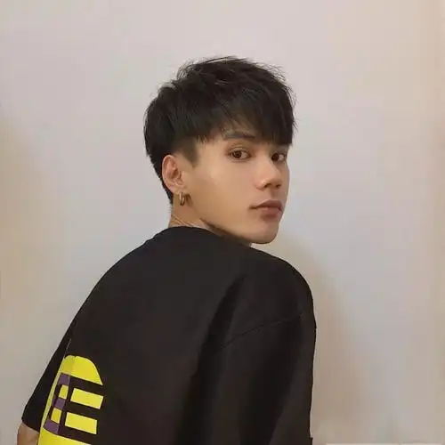 17款越看越觉得帅的男生短发_发型