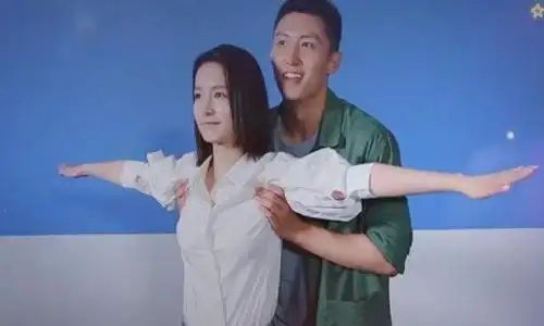 李沁的绯闻男友出生于1990年9月27日,身高1.