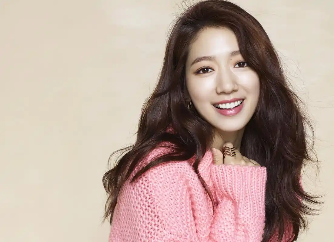 朴信惠新剧上线,堪称颜值巅峰!略显男性化的她是如何越来越美的