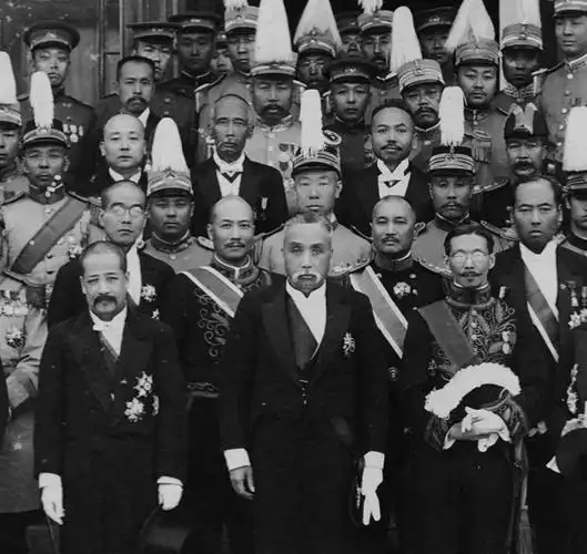 后来官至民国大总统,以"圆滑机变"著称,所以他没有去派兵征剿杜立三