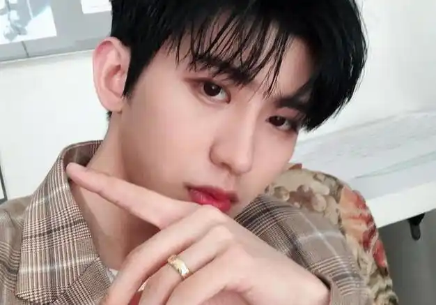 蔡徐坤反击狗仔直言已报警强势揭露事情真相这是反转洗白了