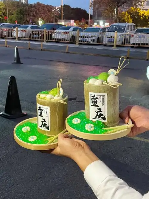 抹茶的口感绝绝子还有粉粉的少女心93爆棚的蜜桃雪山冰,粉粉的层次