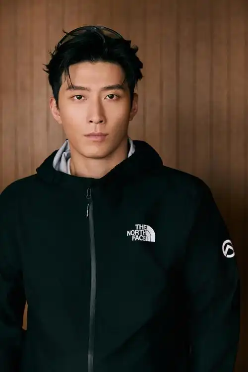 窦骁96豆豆这炙热的初恋感好顶!