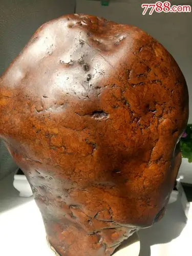 月亮黄伊盯陨石金玉满堂