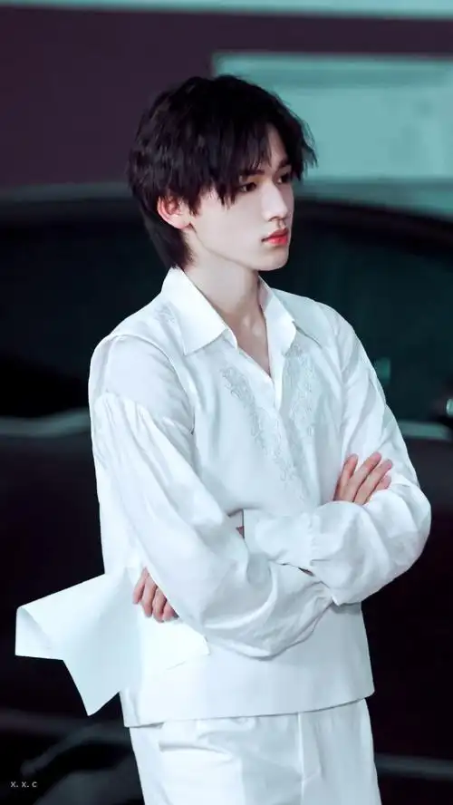 海胆头永远的神!#宋亚轩萌探探探案#@时代少年团-宋亚轩