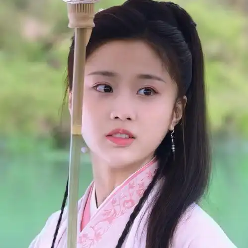 可二改张慧雯 暮白首/cr.不周行舟