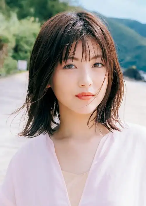 健康 积极 向上——滨边美波首本个人写真集《20》 - acfun弹幕视频网