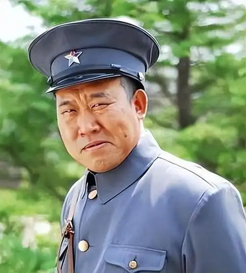 杜旭东公开道歉作为大校军衔的国家一级演员如此糊涂实不应该