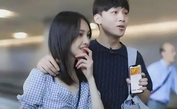 郑爽的"真爱"张恒,一个让她悔恨终生的名字.