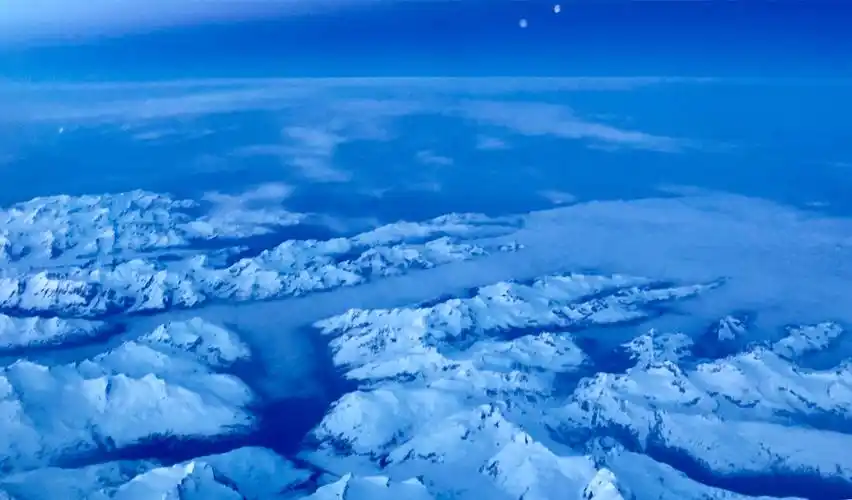 飞机上拍的云层图