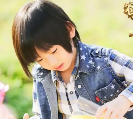 图kimi照片大全好可爱小小志长大了变高了