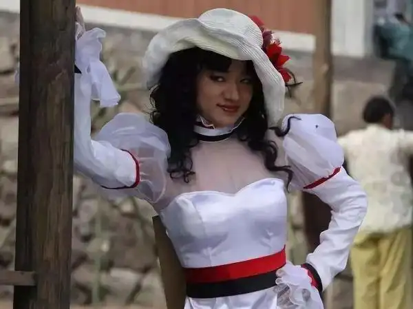 沈腾换女装华晨宇换女装王祖蓝换女装看到王源好可爱啊