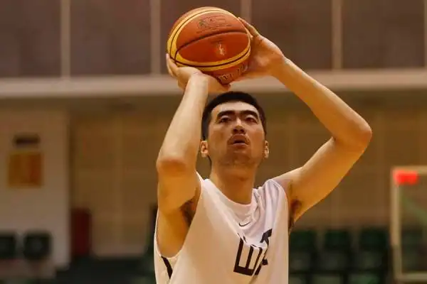 邹雨宸,李慕豪等曾经被看好的内线球员,现在都没能留在国家队!