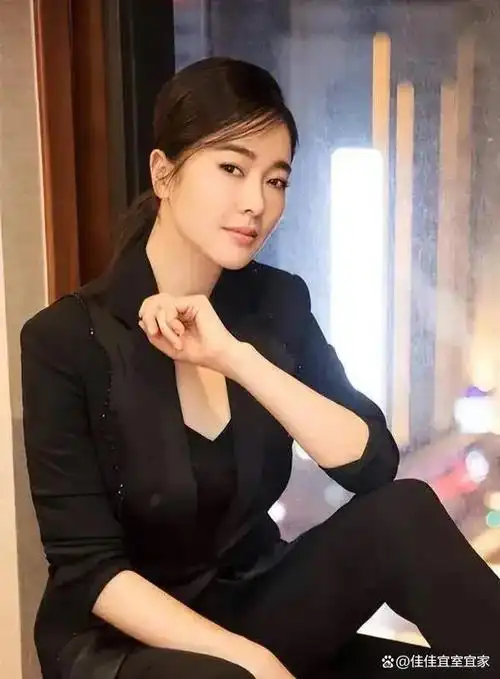 46岁的左小青,真乃人间尤物,堪称人间绝世之美!