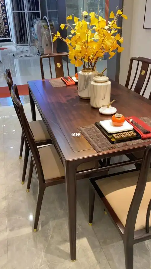 新中式餐桌椅组合