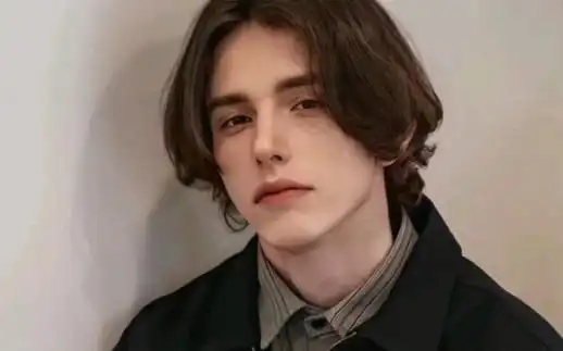 仙系男模 |ericwarner |古希腊雕塑级美貌,不仅帅,还专一!