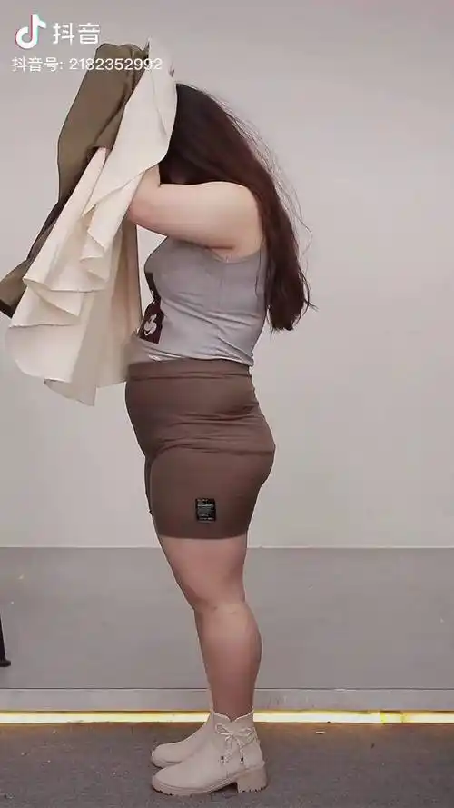 身高162体重160斤胖又怎么样有自己的风格和气质比身材长相更重要大码