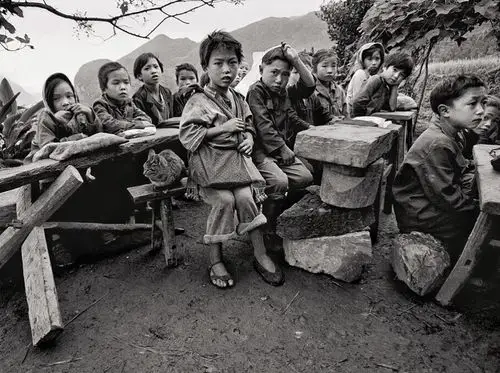 一位用照片改变贫困山区孩子们命运的摄影家