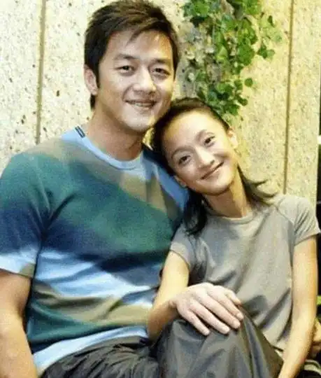 回顾瞿颖被张亚东消耗11年青春50岁未婚背后的苦与泪