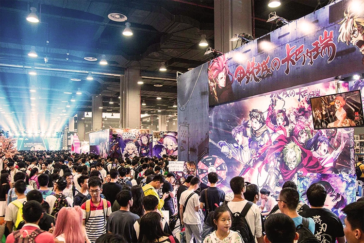 广州萤火虫动漫文化将一直致力于将动漫展会与民族文化想结合,弘扬