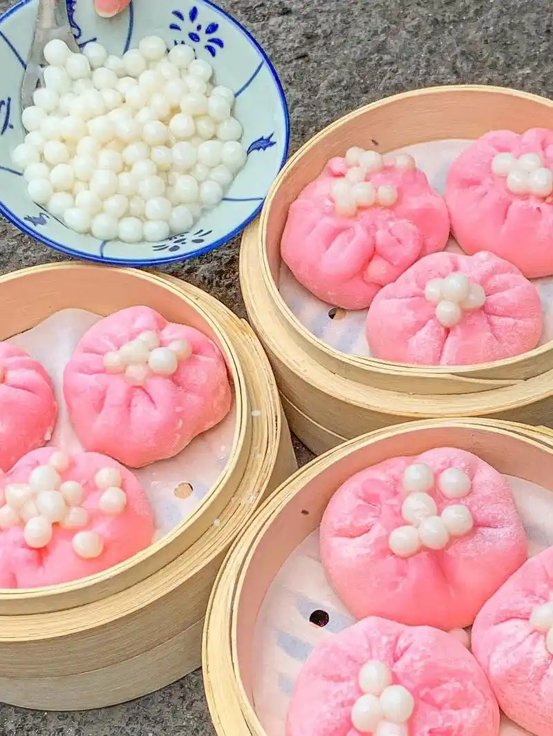 狠狠的被粉色大福包子拿捏住了……作为一个女生,真的无法抗拒粉 - 抖