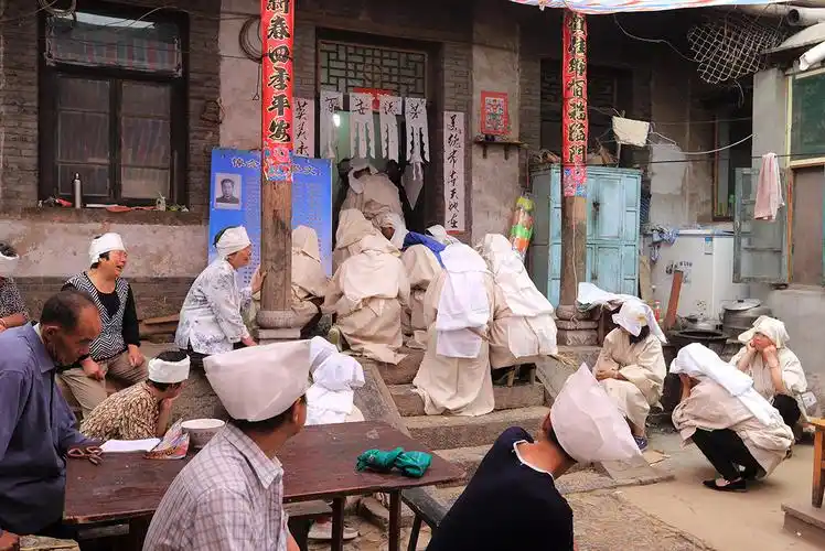 太行山区葬礼之2:守灵