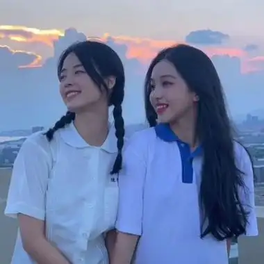 蓝色系温柔干净闺蜜女头/人_微信头像_我要个性网