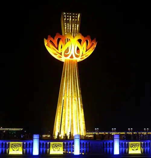 牡丹广场夜景美