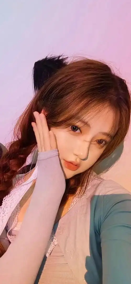 最火手机壁纸女生可爱(女生壁纸超仙气超可爱)