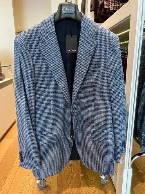 时尚穿搭灵感kiton单西这么多怎么选