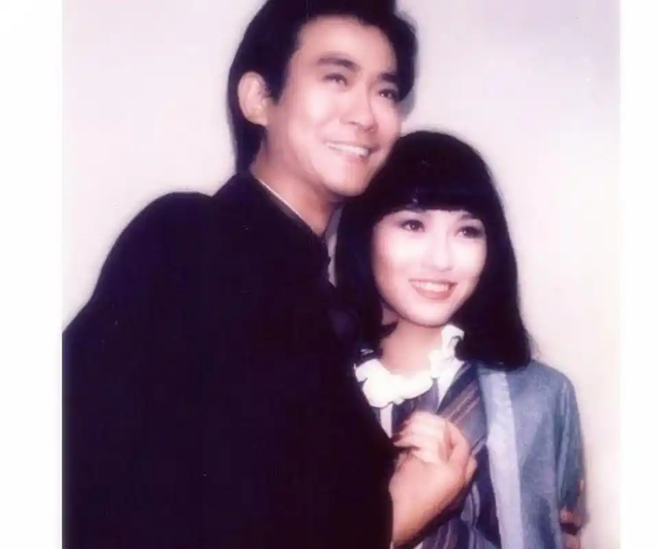 80年代郑少秋和赵雅芝的形象,号称中国古装最美男,中国最美女人