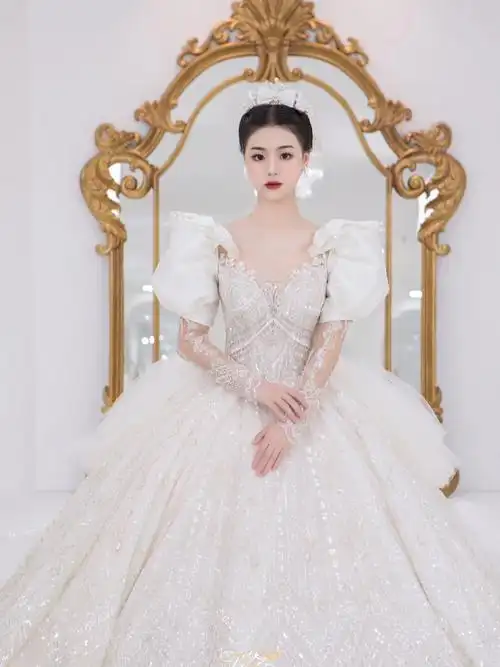 美丽与气质并存的新娘子