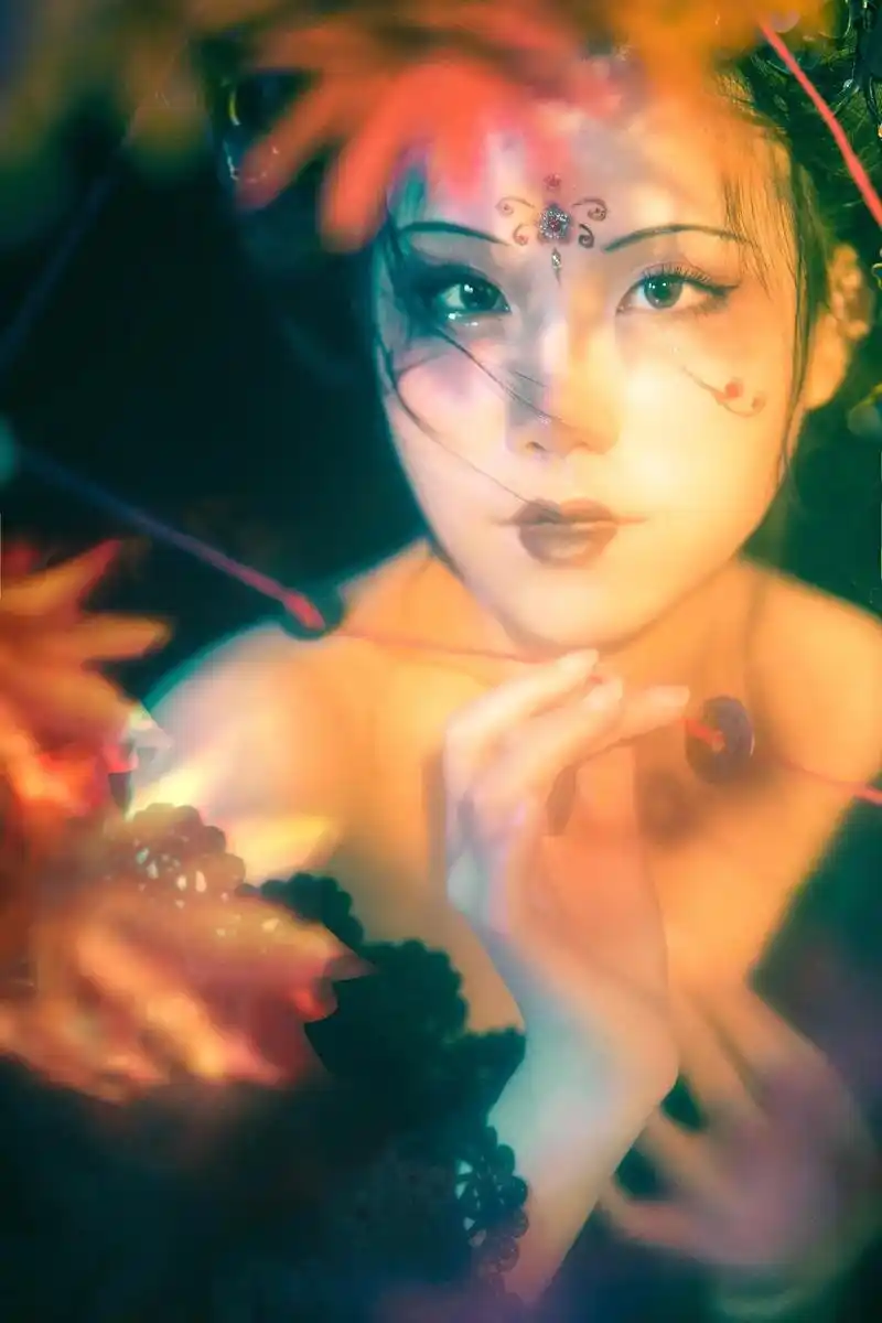 魑魅魍魉,世间诡异#国风合伙人 #汉服 #暗黑 #古风妆容  - 抖音