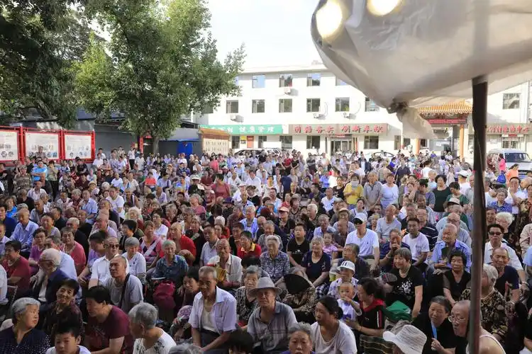 台下观众虚无座席