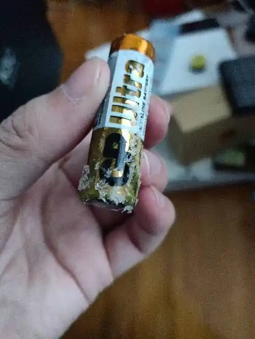 漏液的碱性来了