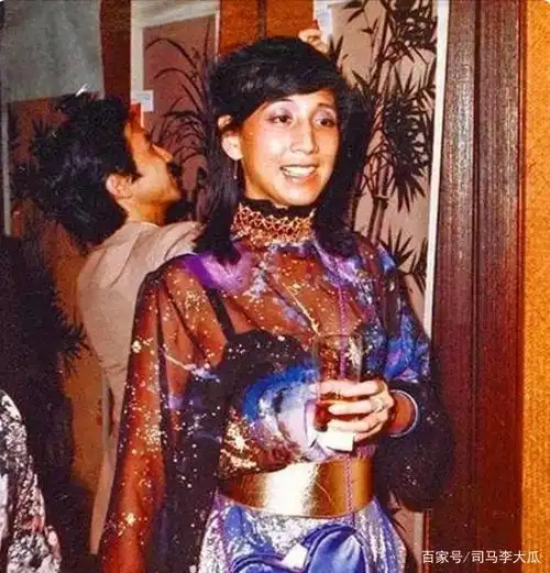 赌王长女何超英,最受宠的女儿,却没支撑起大房,二房成最大赢家