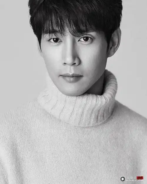 李到"犬系颜"超圈粉,富二代朴成勋帅度没输