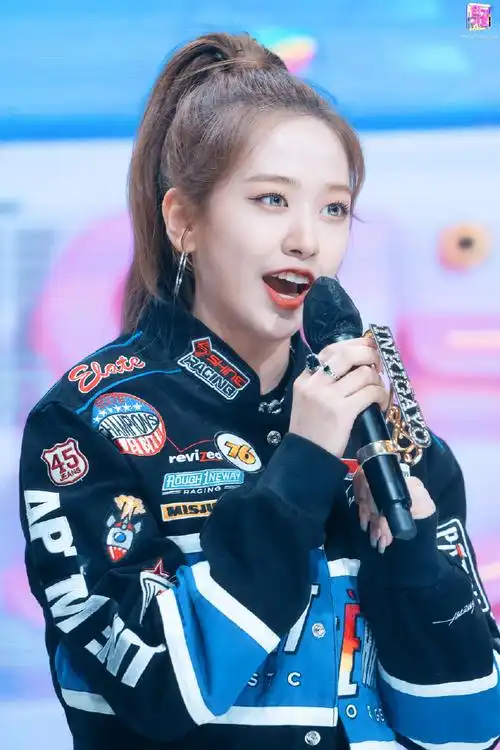 安宥真人气歌谣mc#78#安宥真爱豆教科书#【图片】