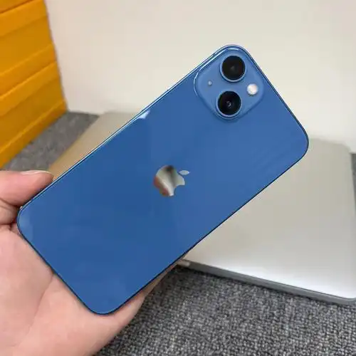 苹果13128g国行蓝色充电12次