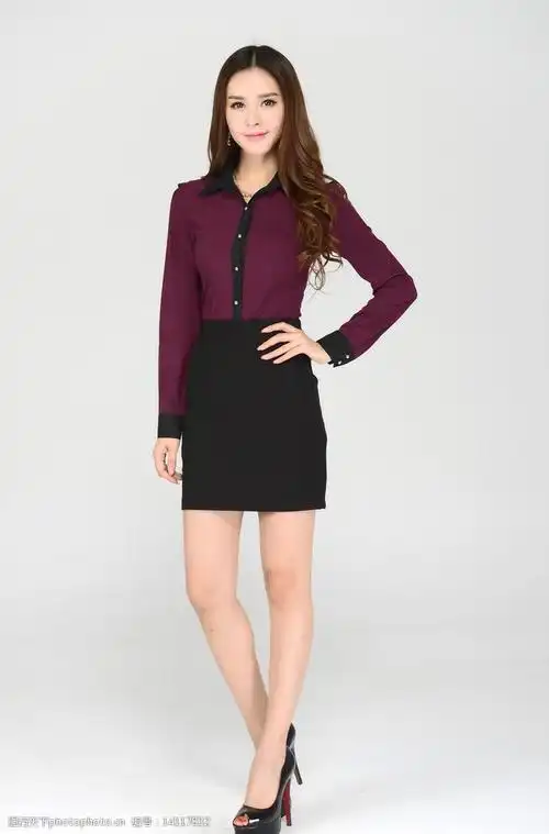 关键词:商务正装女模特 正装女模特 摄影 女模特 正装 黑色 西装 人物