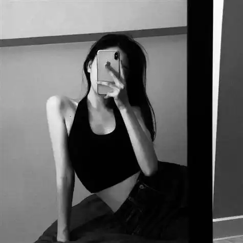 高清女生头像高冷 侧脸黑色