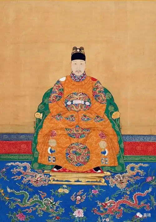 明代的皇帝服装(南薰殿明代皇帝御容冠服演变)(18)
