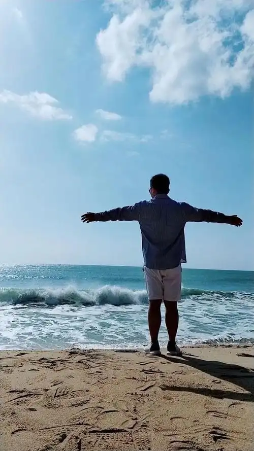 不知道从什么时候开始,一直对大海有一种特殊的情怀,包括之前去张家界