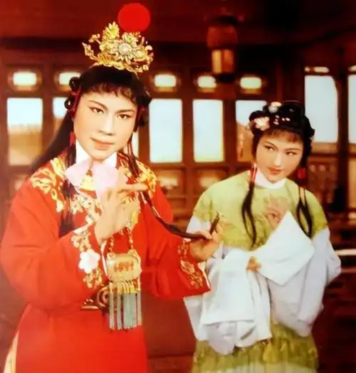 回顾钱惠丽浙江绍兴走出来的越剧名家网传与丈夫感情不合离婚