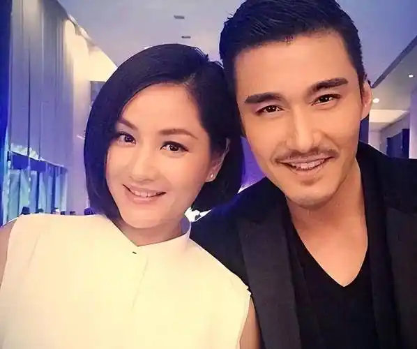 胡兵:暗恋瞿颖30年,三次表白被拒,如今他单身未娶她一生未孕_爱情