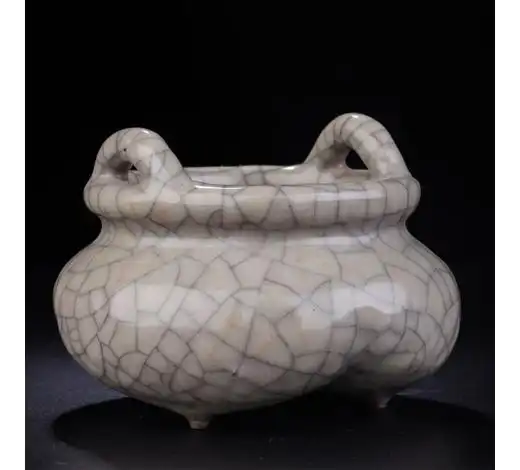 清代 哥窑三足炉