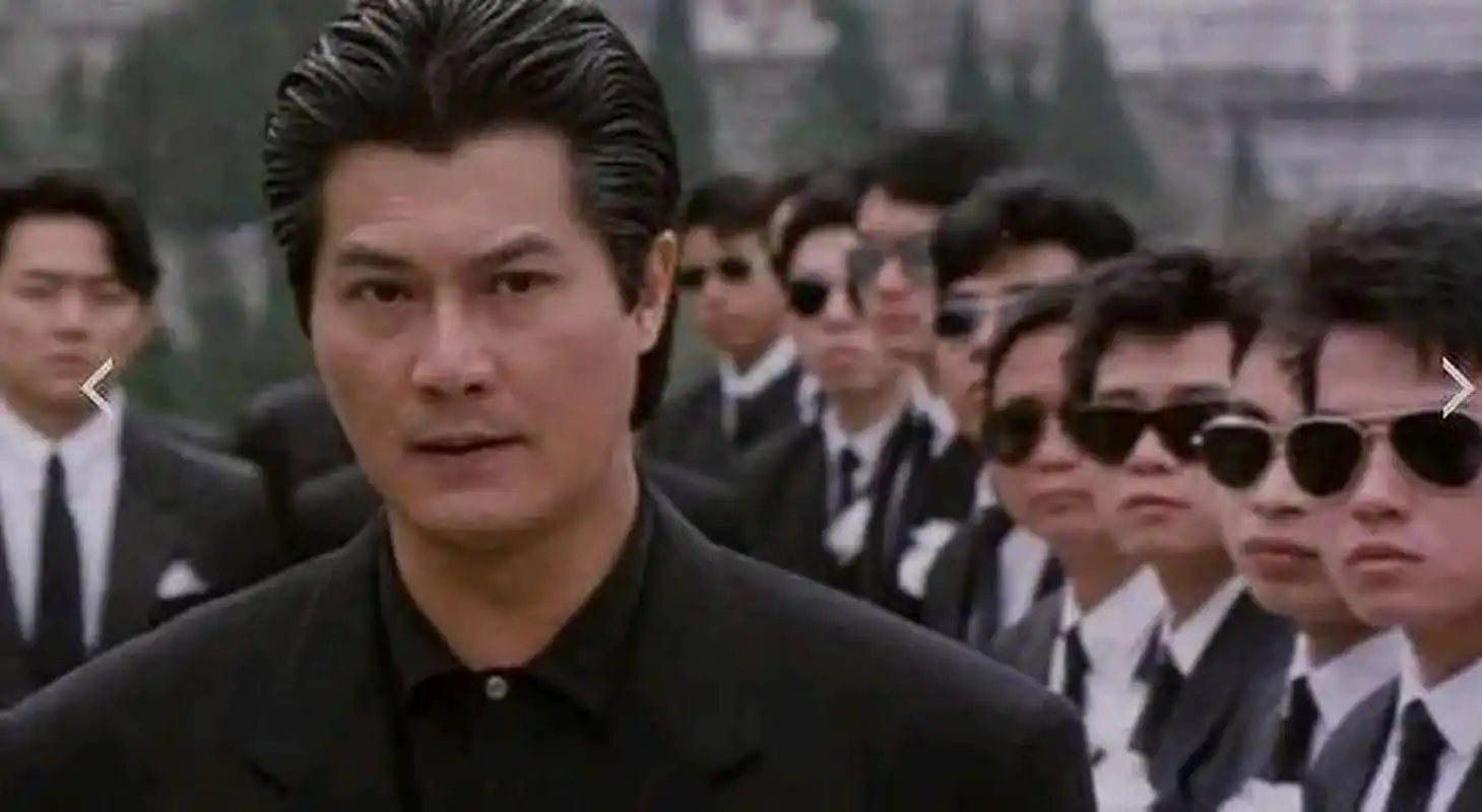 1986年,邓光荣打电话跟向华强说,借周润发50天时间拍电影.