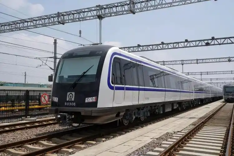 济南地铁3号线正式通车,中车做了这些事_列车