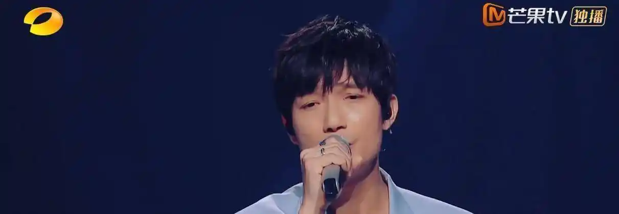 宝藏歌手金海心这个举动感动所有人陈楚生补位再唱成名曲